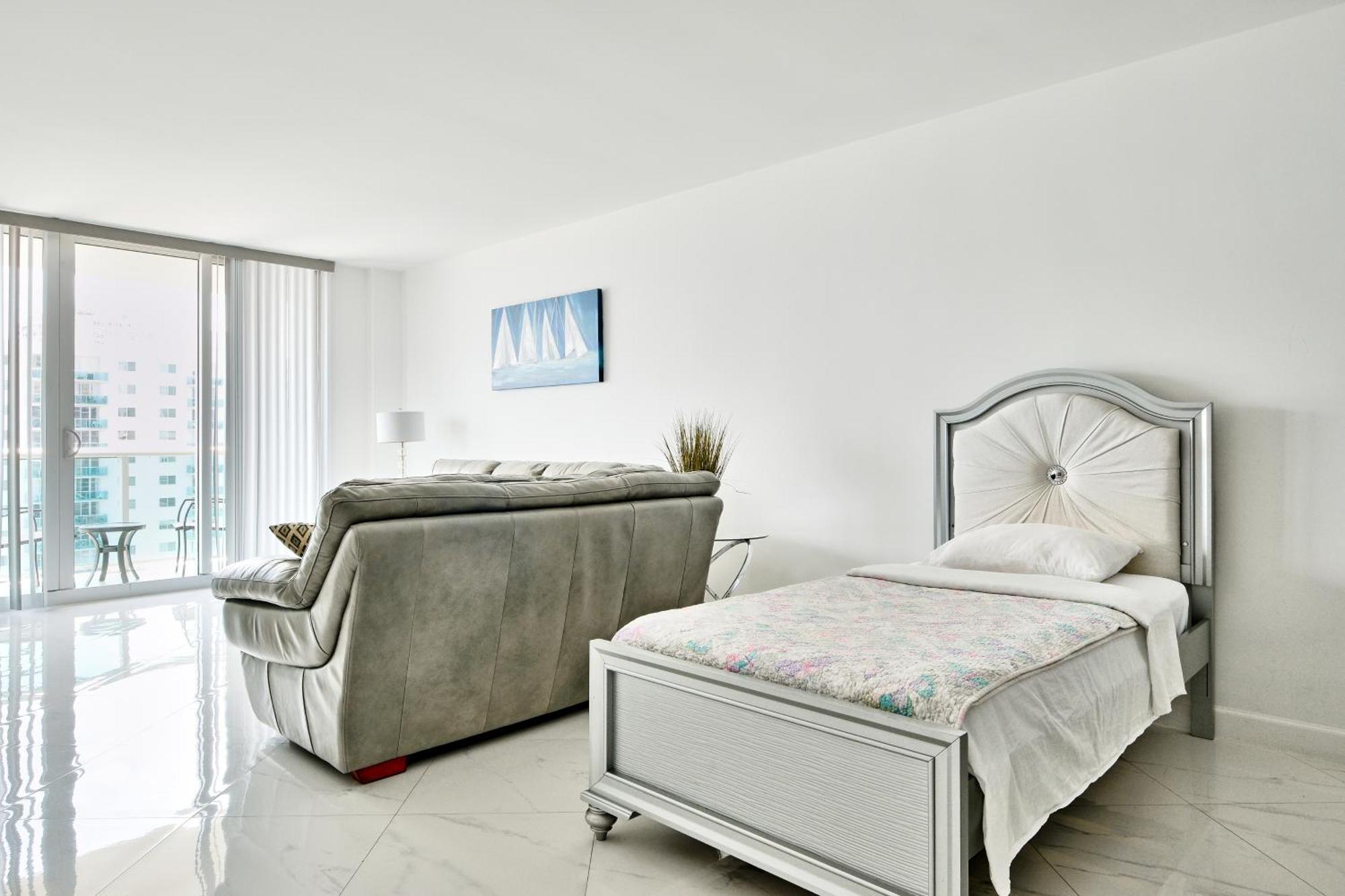 Miami Beach Collins Ave Apartments Free Parking 阳光岛滩 客房 照片