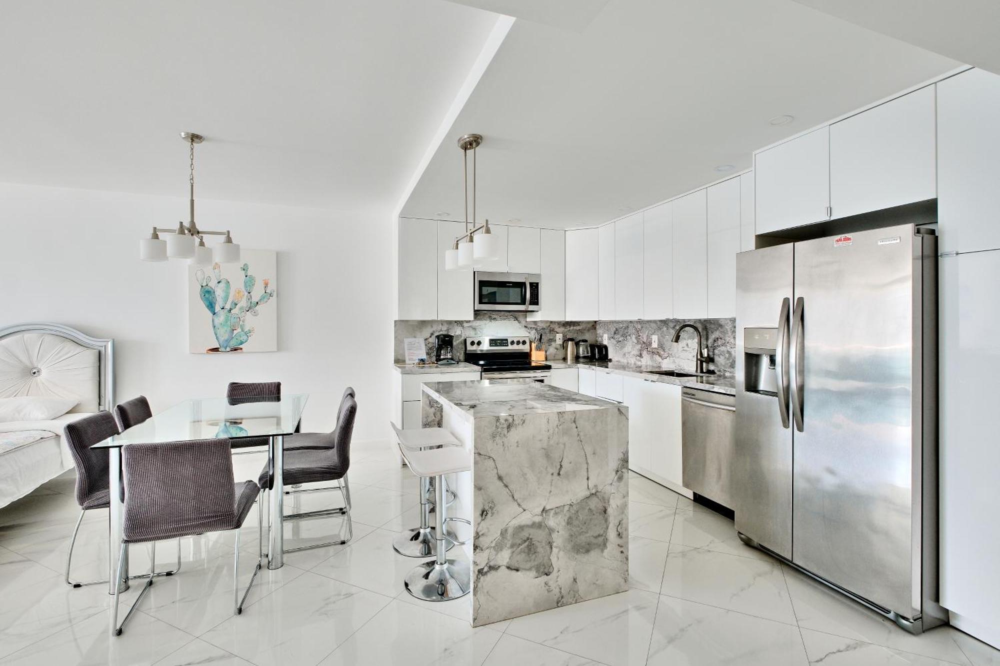 Miami Beach Collins Ave Apartments Free Parking 阳光岛滩 客房 照片