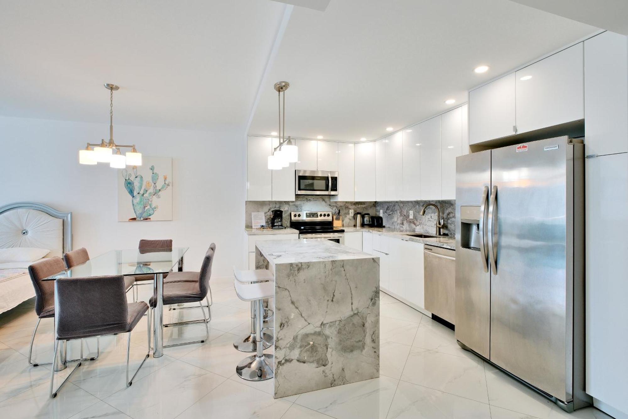 Miami Beach Collins Ave Apartments Free Parking 阳光岛滩 客房 照片
